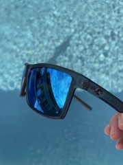 COSTA polarized – Smoke-Clear Frame W/ Blue Polarized lens