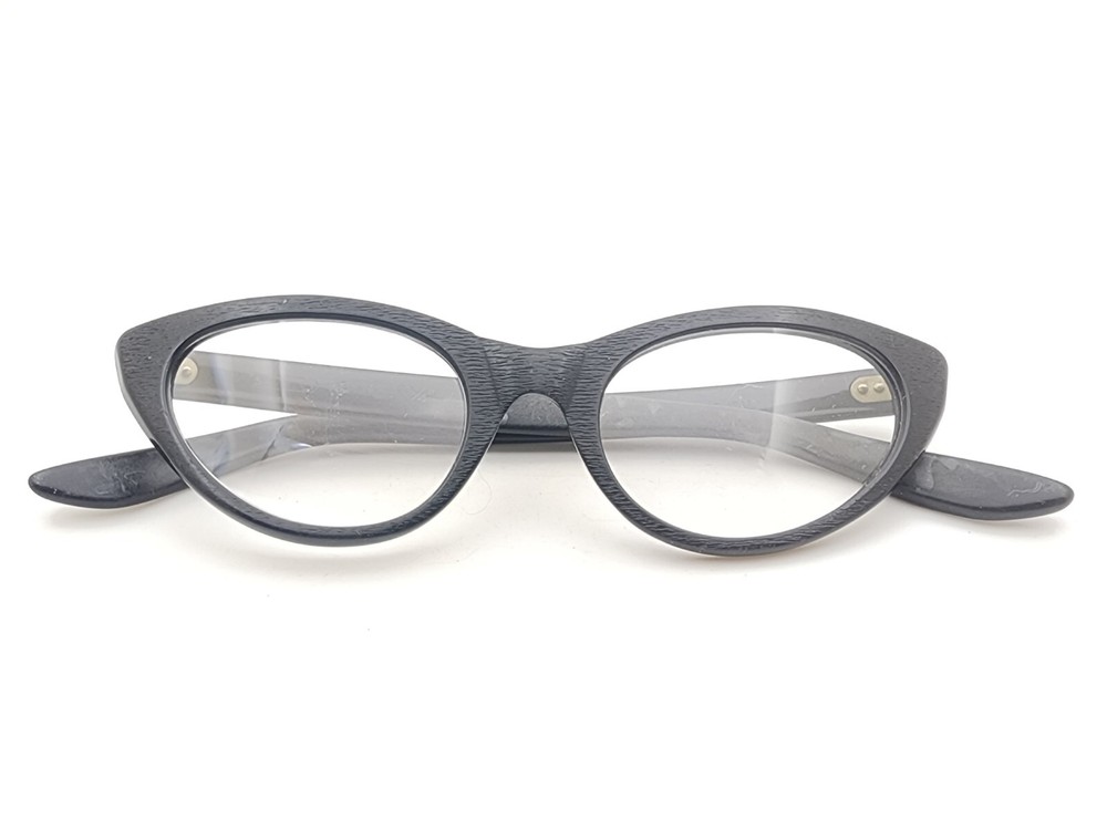 Vintage Safilo Fedra Wood-Grain Brown Cat-Eye Eyeglass 5 3/4 Frame Only