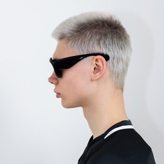 Y2K kiss kiss oversized sunglasses in black on black