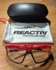 Julbo Fury w/Reactiv photochromatic cat 0-3 lens, transitions from clear to dark