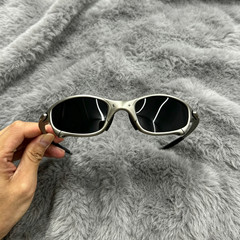 Vintage Oakley Juliet X-Metal Polarized Sunglasses Black Lens Silver Frames