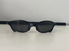 Oakley Juliet Vintage Metal Black Frame Black Polarized Lens Sunglassesl