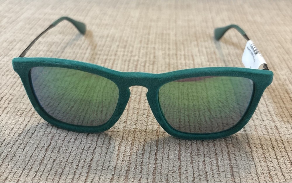 New Authentic Ray-Ban CHRIS RB4187 60823r/ Flocked Green Men Sunglasses Rubber