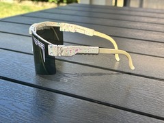 Pit Viper Shield Sunglasses Mirrored Black Lens Beige Speckled Plastic Frame