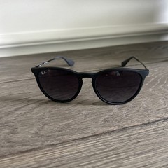 Ray-Ban RB4171 Erika 54mm Polarized Sunglasses Black Frame Gray Gradient Lens