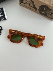 RRP 175$ NEW BRAIN DEAD POST-MODERN EYE PROTECTION ELIA HONEY SUNGLASSES