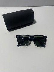 Ray-Ban Original Wayfarer Unisex Square Sunglasses – Black (RB2140 901 54018)