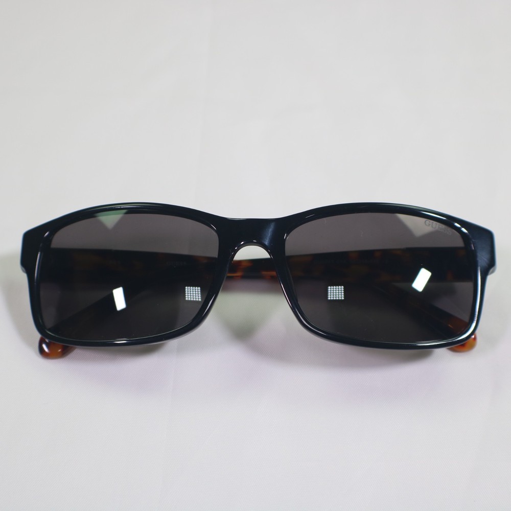 Guess Mens Sunglasses Black Tortoise Frame Smoke Lens GU6865 01A Excellent