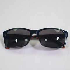 Guess Mens Sunglasses Black Tortoise Frame Smoke Lens GU6865 01A Excellent