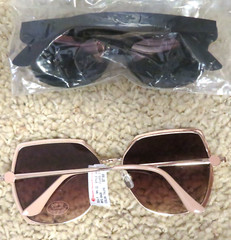 Lot of 6 pairs of Unisex Sunglasses, New in plastic bags or with tags, nice lot