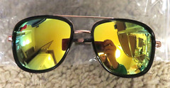 Lot of 6 pairs of Unisex Sunglasses, New in plastic bags or with tags, nice lot