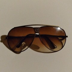 Mercedes-Benz Men’s Aviator Sunglasses Gold Metal Frame Brown Gradient Lens