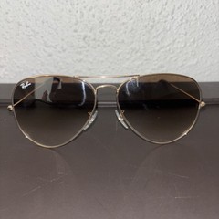 Ray Ban RB3025 Aviator Gradient Gold Frame sunglasses/ Comes With Case