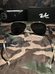 Ray-Ban Aviator Sunglasses Gold Metal Frame Black G-15 Glass Lenses