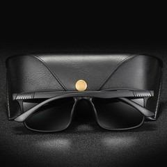 Polarized Sunglasses for Men Lightweight TR90 UV400 Protection Square Sun Glass