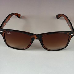 New In Box – Ray-Ban Wayfarer RB2140 Tortoise Frame Brown Lens UV Protection
