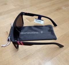 Blenders SciFi Midnight/Emma Sunglasses – Matte Black Polarized Hot Pink Mirror