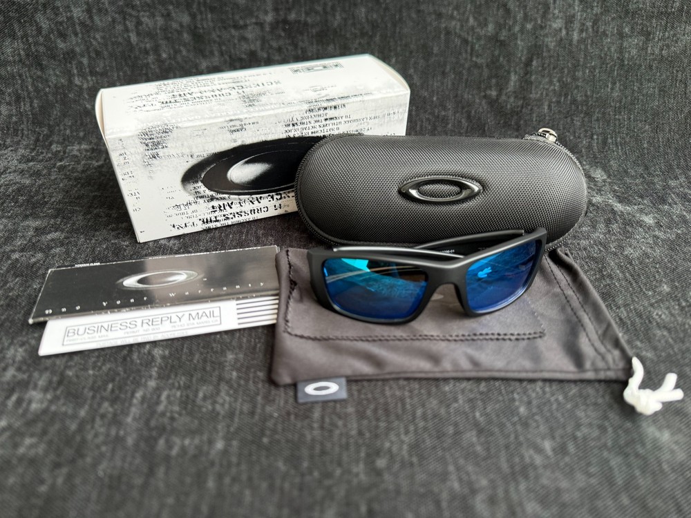 Oakley sunglasses Gascan steel Black frame Prizm Blue Polarized lens OO9096-01
