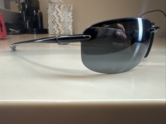 Maui Jim 407-02 Ho’okipa Gloss Black Frame / Grey Polarized Lenses Hookipa #244