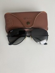 Ray-Ban Aviator Metal Frame Black Gradient Lens Sunglasses with Case R$244