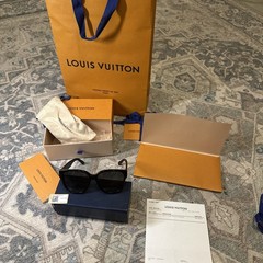 Good Condition LOUIS VUITTON Z1617W My LV Flower Round Sunglasses