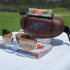 Maui Jim “PILOT” 210-16 RARE Gloss Gold STAINLESS STEEL Wrap Frame/Bronze Lenses
