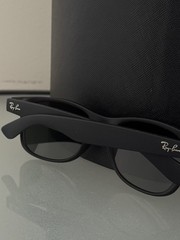 Ray-Ban Wayfarer RB2132 Sunglasses 55mm Matte Black Frame G-15 Green Lens