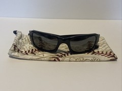 Rare Oakley Fives Squared NY Yankees Edition Black Sunglasses w/ Baseball Pouch.