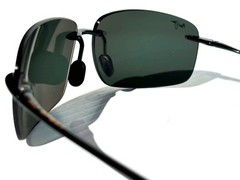 NEW Maui Jim BREAKWALL Gloss Black POLARIZED Neutral Grey Lens Sunglass 422-02