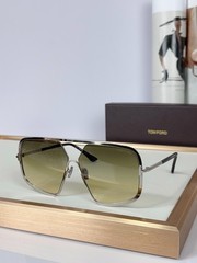 𝗧𝗼𝗺 𝗙𝗼𝗿𝗱 Mod ：Warren-02（TF867） Size ：63口12-135 SUNGLASSES UNISEX