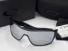 New Oakley Turbine Rotor OO9307 Men’s Sunglass Black Frames/Silver PRIZM Lenses