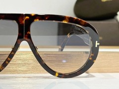 Tom Ford TROY FT0836 Tortoiseshell Sunglasses Men 61-10-140 Luxury Shades