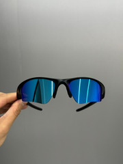 Oakley Flak 1.0 Lightweight POLARIZED Sunglasses Matte Black Frames Prizm Blue