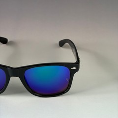 New In Box – Ray-Ban Polarized RB2140 Black Blue Sunglasses Full Set