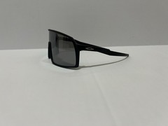 NEW OAKLEY OO9406 Sutro Rectangular Sunglasses Black frame – Prizm lens