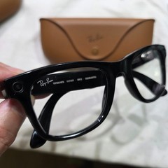 Ray-Ban Meta Wayfarer Gen 2 Smart Sunglasses – Shiny Black/Transitions – LARGE