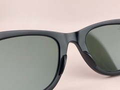 Ray Ban Wayfarer Sunglasses Italy RB 2140 901 Black Green G15 lens 50-22mm
