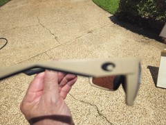 Costa Del Mar REEFTON. Sand Frame with Green Glass Lens. Polarized. Worn Once.