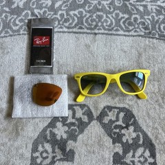 Ray-Ban RB2140 Original Wayfarer 996/3F Yellow Frame Blue Gradient Sunglasses w/
