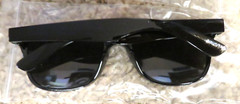Lot of 6 pairs of Unisex Sunglasses, New in plastic bags or with tags, nice lot