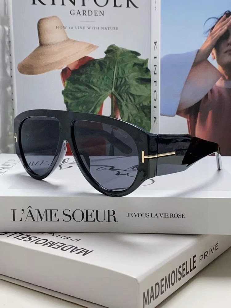 Tom Ford Classics Men’s Oversize Aviator Sunglasses Luxury Designer UV Shades
