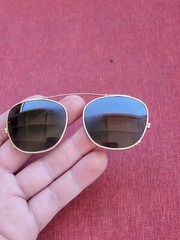 Vintage B & L ray ban glasses in fair condition with original case F6