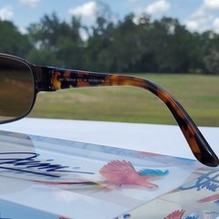 **NEW + RARE** Maui Jim “MAKENA” 244-20 Gloss Dark Brown {STAINLESS STEEL WRAPS}