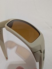 OAKLEY GASCAN OO 11-105 US Flag Desert Tan Gold Iridium Men’s Sunglasses