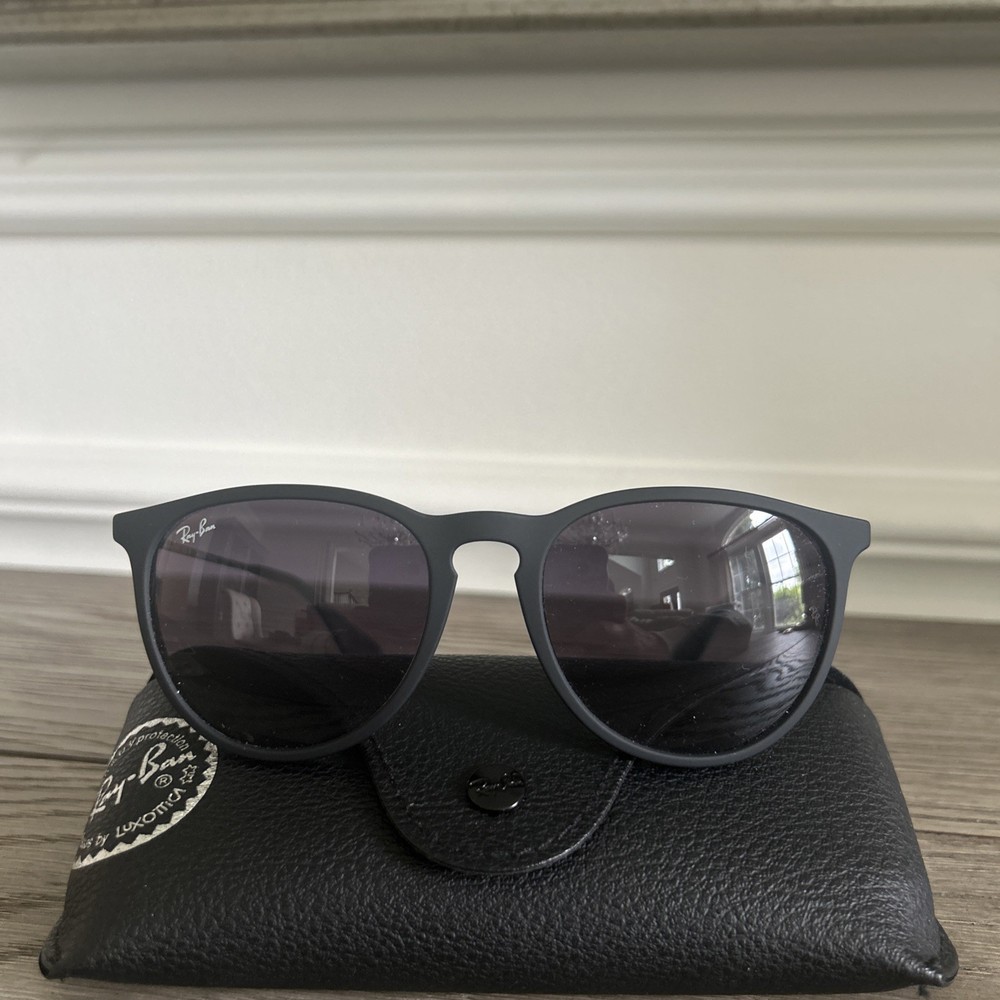 Ray-Ban RB4171 Erika 54mm Polarized Sunglasses Black Frame Gray Gradient Lens