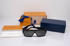 Louis Vuitton LV Waimea L Monogram Sunglasses Black Z1583W 93L