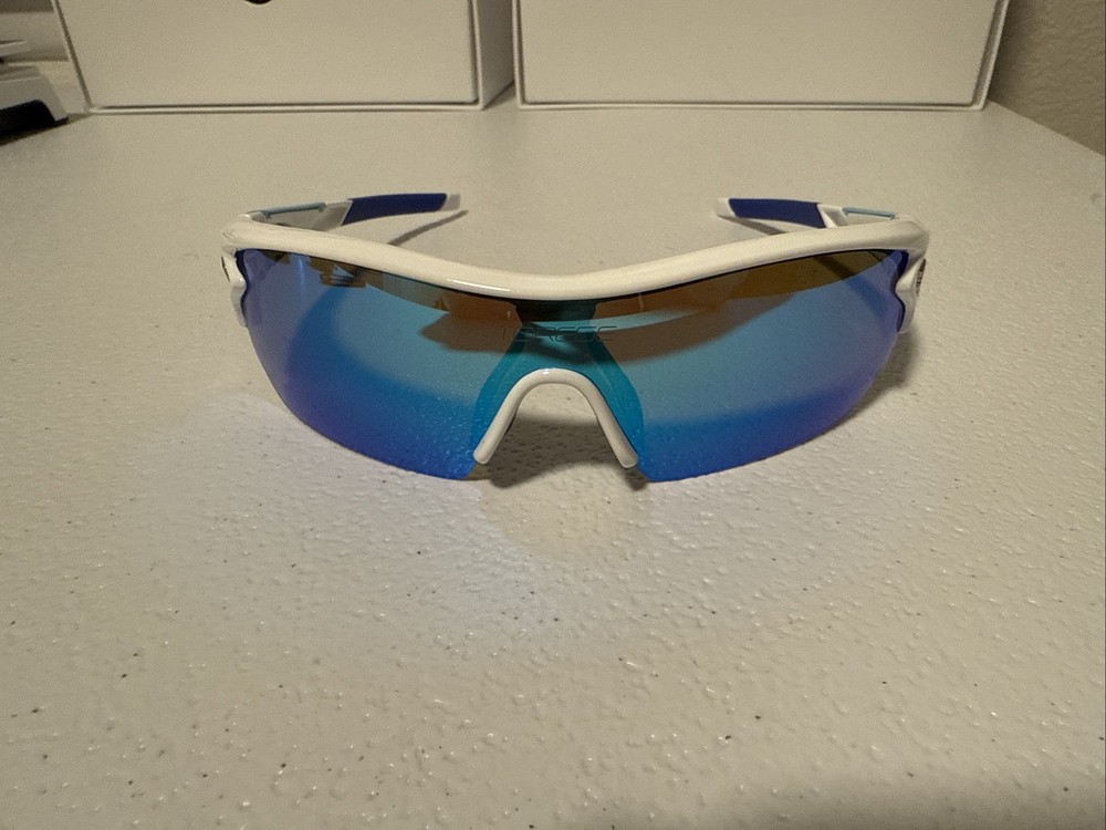 Torege Pre-owned Used Polarized Sports Sunglasses Blue/white With Case W/3 Lens