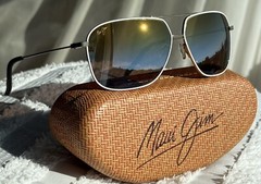 Maui Jim Kami MJ 772 05C White + Gold Frame, Dual Gold to Silver Polarized Lens