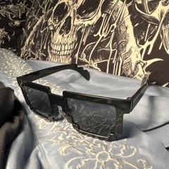 Unisex Adults Black Square Sunglasses, Solid Plastic Frame, Tinted Lenses