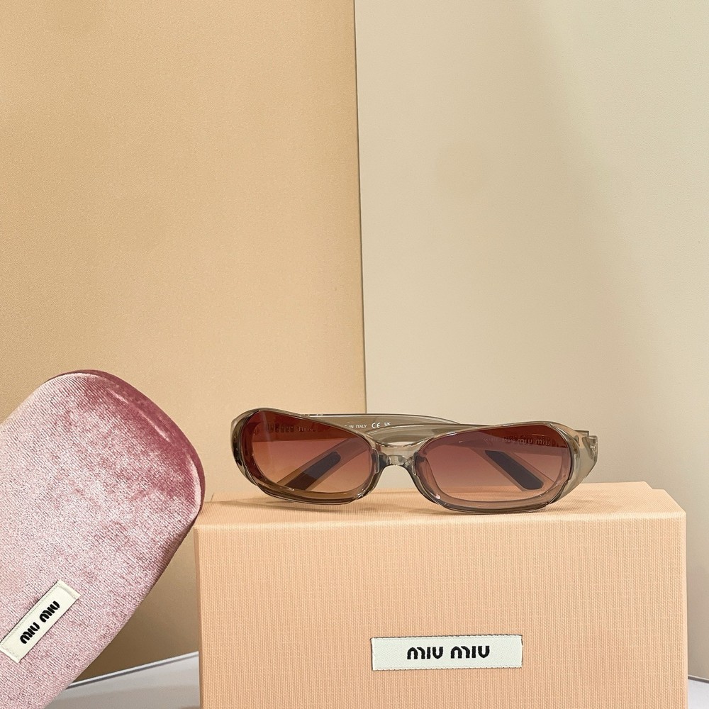 SUNGLASSES UNISEX MIU MODEL:MU C07SU SIZE：55口13-138